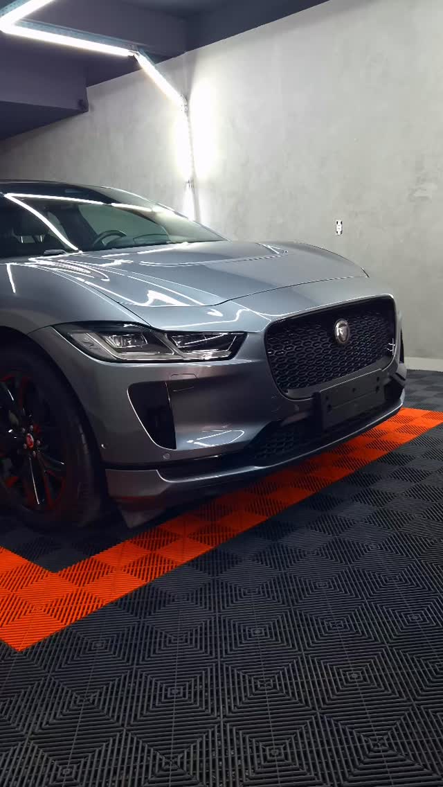 Jaguar I-Pace no estúdio